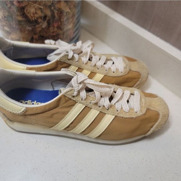 Adidas x Wales Bonner 9.5 - Picture 5 of 7